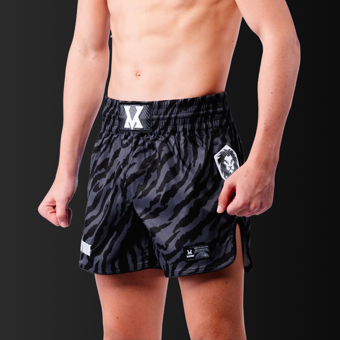 Mavinn Muay Thai Shorts - BLACK LABEL LION